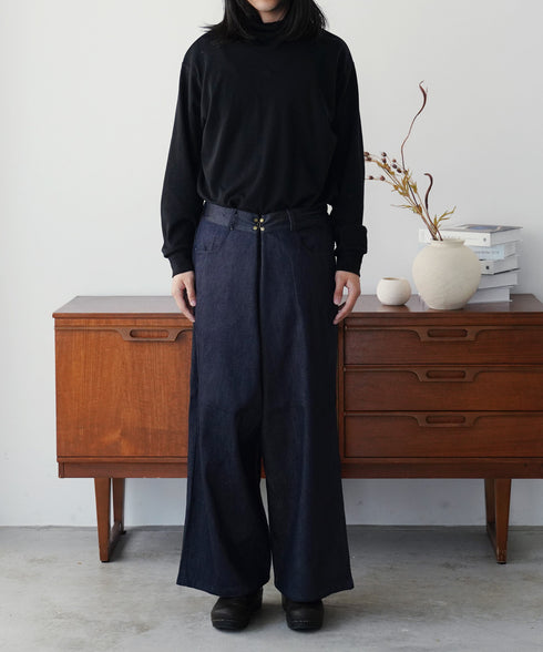 H180 / 着用サイズ: L インディゴブルー