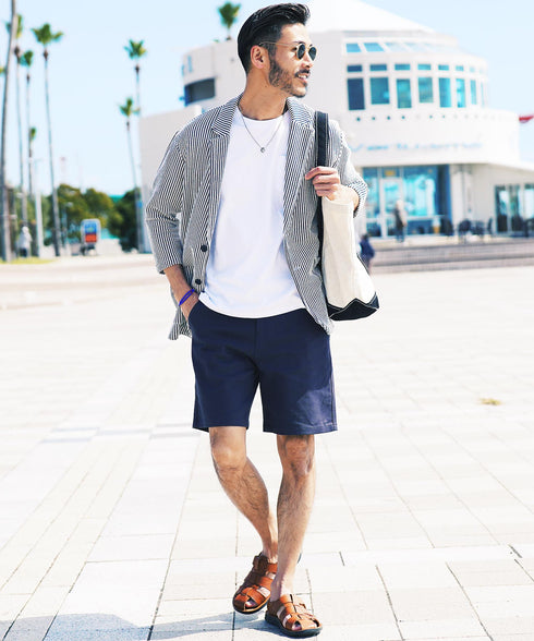 ホワイト×ネイビー MODEL : GO 180cm 66kg Lsize