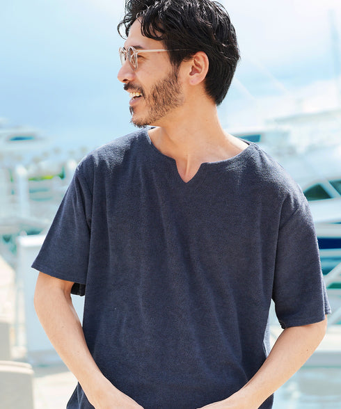 ネイビー MODEL : GO 180cm 66kg Lsize