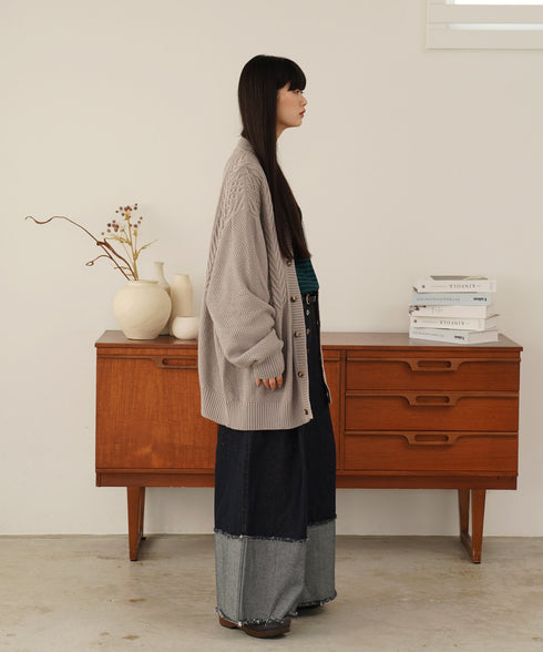 H165 / 着用サイズ: M グレイッシュベージュ