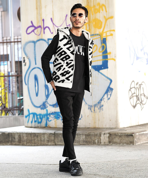 中綿入りZIPUPロゴニットベスト