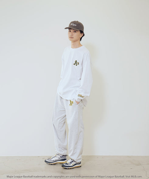 H180 / 着用サイズ: FREE アスレチックホワイト