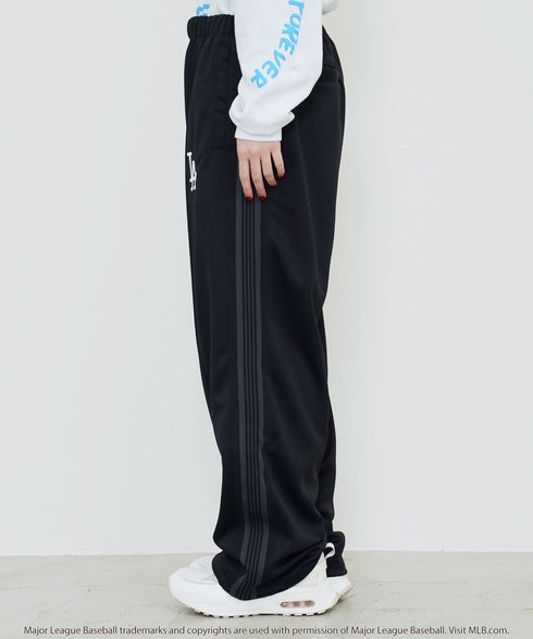 H163 / 着用サイズ: M ドジャースブラック