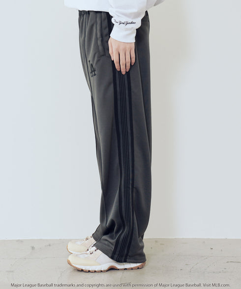 H180 / 着用サイズ: L ドジャースチャコール