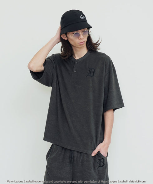 H183 / 着用サイズ: FREE タイガースチャコール