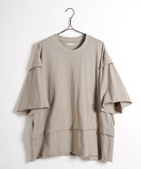 グレイッシュベージュ