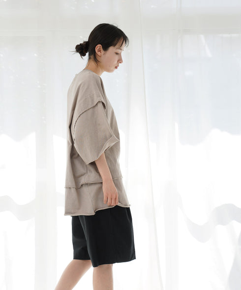 H166 / 着用サイズ: L グレイッシュベージュ