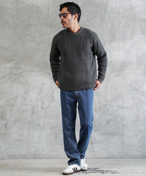 チャコールグレー MODEL : GO 180cm 66kg Lsize