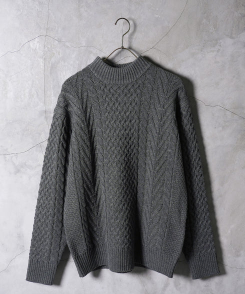 チャコールグレー