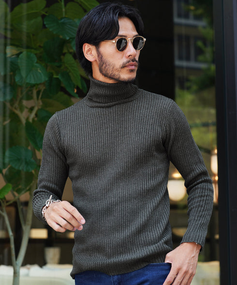 Bミックスチャコール MODEL : GO 180cm 66kg Lsize