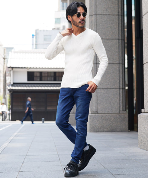 Aホワイト MODEL : GO 180cm 66kg Lsize