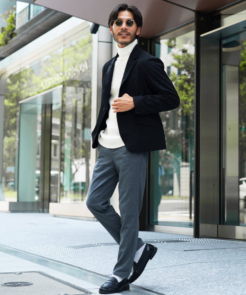 Bホワイト MODEL : GO 180cm 66kg Lsize