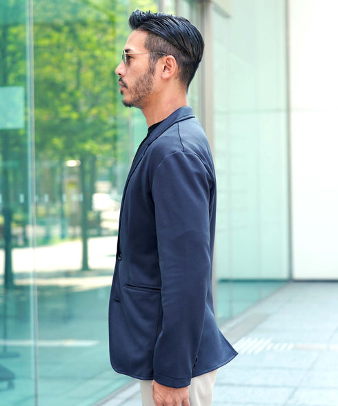 【カラー:ネイビー】着用モデル:180cm 66kg、着用Lサイズ