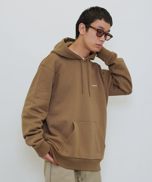 H182 / 着用サイズ: XL Buffalo / White