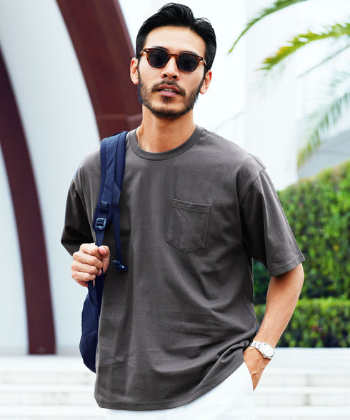 チャコールグレー MODEL : GO 180cm 66kg Lsize