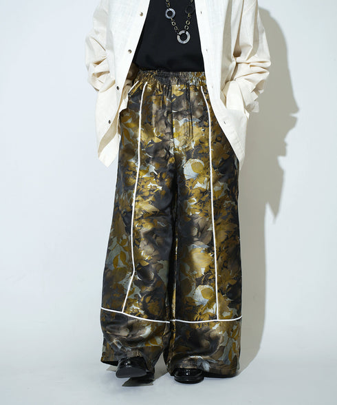 H163 / 着用サイズ: S*ベージュ インナー:217749 シャツ:217645