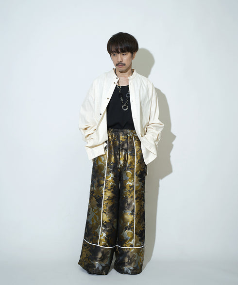 H163 / 着用サイズ: S*ベージュ インナー:217749 シャツ:217645