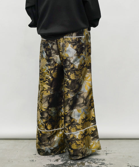 H177 / 着用サイズ:L ベージュ 着用トップス:218715