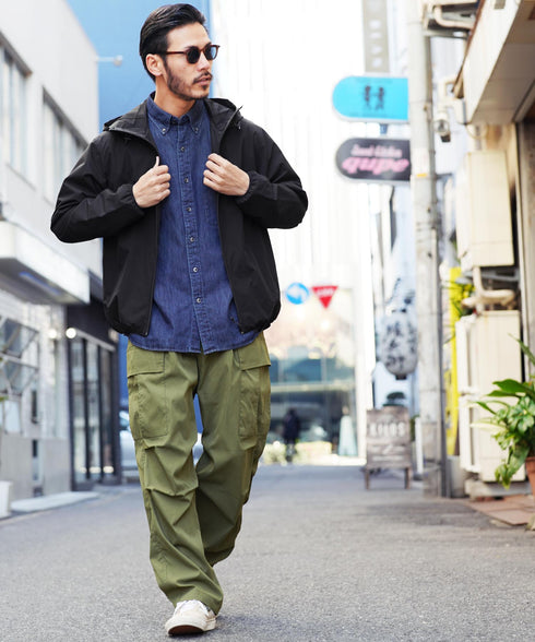 ブラック(パーカー) MODEL : GO 180cm 66kg Lsize