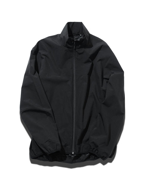 ブラック(スタンドカラー) MODEL : GO 180cm 66kg Lsize