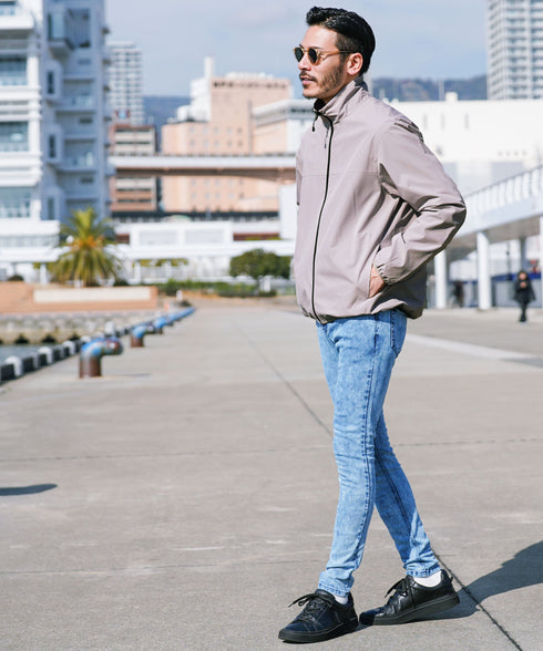 ライトグレー(スタンドカラー) MODEL : GO 180cm 66kg Lsize