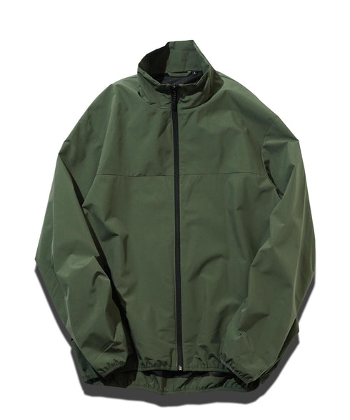 カーキ(スタンドカラー) MODEL : GO 180cm 66kg Lsize