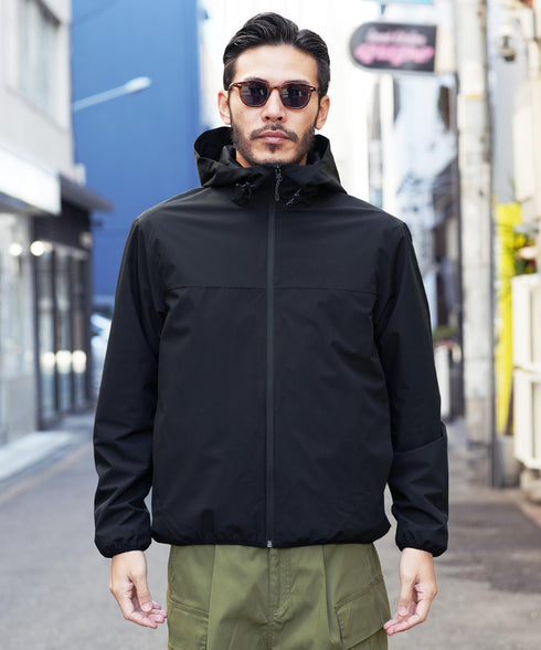 ブラック(パーカー) MODEL : GO 180cm 66kg Lsize