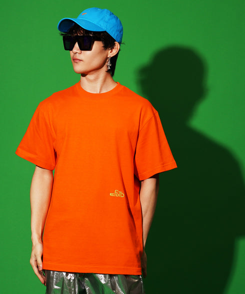 オレンジ 169cm/53kg 着用サイズL