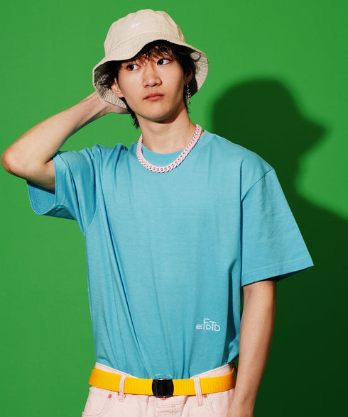 スカイブルー 169cm/53kg 着用サイズL