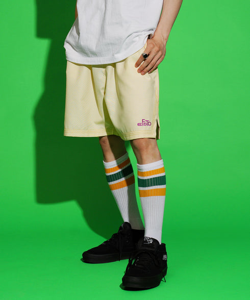 イエロー 169cm/53kg 着用サイズXL