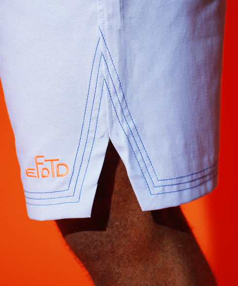 スカイブルー 178cm/78kg 着用サイズXL