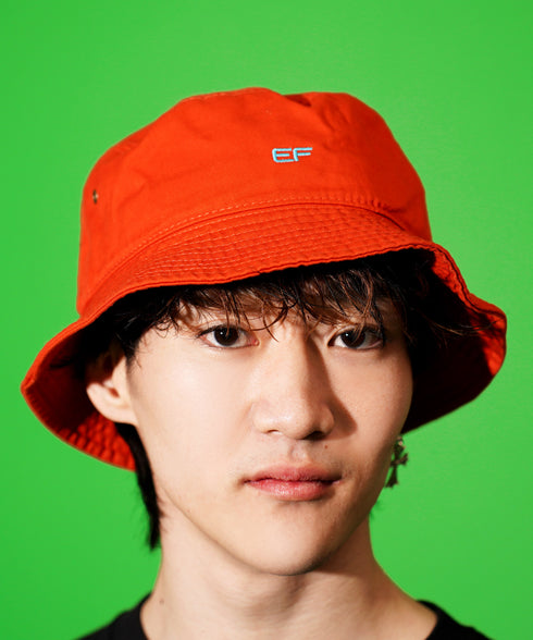 オレンジ 169cm/53kg 着用サイズL/XL