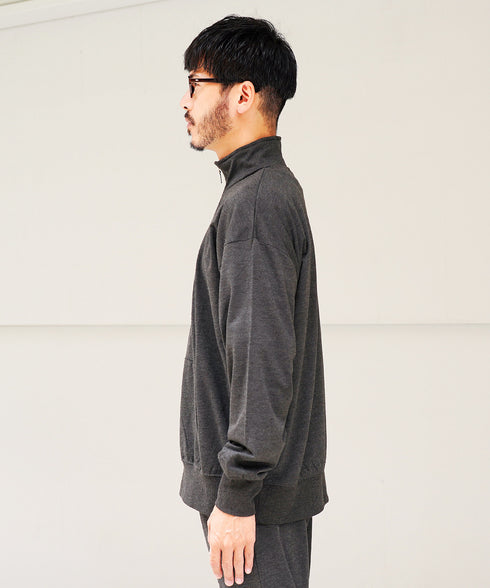 杢チャコールグレー MODEL : GO 180cm 66kg Lsize