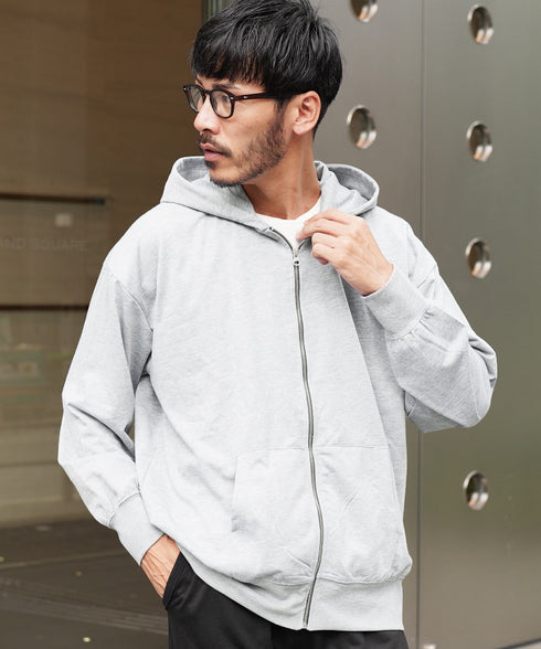 オートミール MODEL : GO 180cm 66kg Lsize