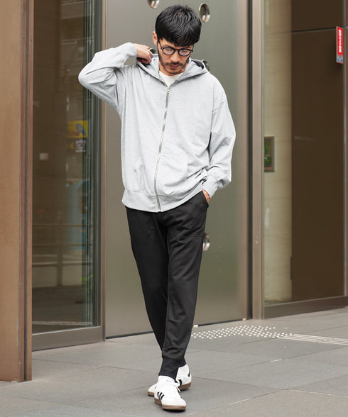 オートミール MODEL : GO 180cm 66kg Lsize