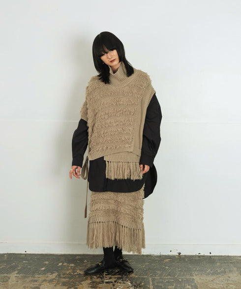 トップス/217163とセットアップでの着用
シャツ:217148