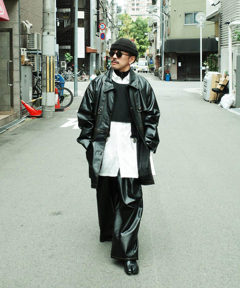 H163 / 着用サイズ: L(オーバーサイズで着用) ブラック
ボトムス:217164