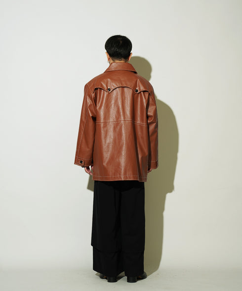 H163 / 着用サイズ: S ブラウン
着用シャツ:217159 ボトムス:217165