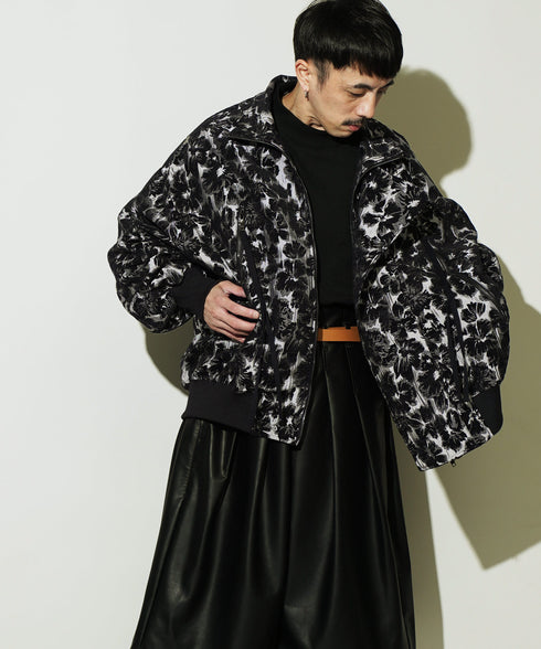 H163 / 着用サイズ: S ブラック