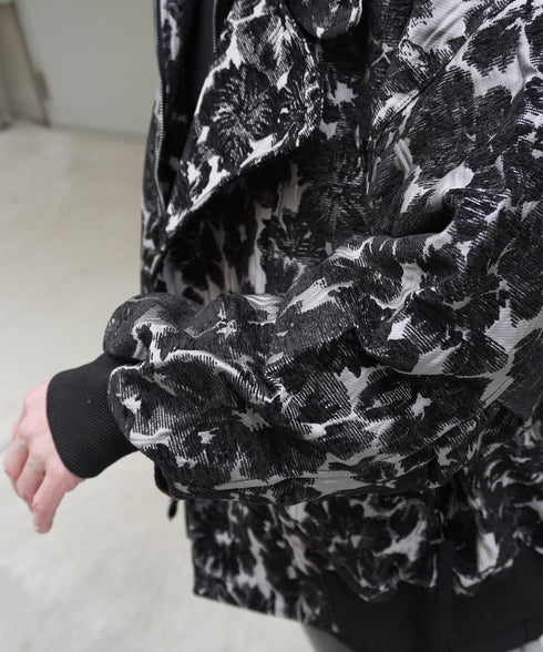 H163 / 着用サイズ:S ブラック 着用ジャケット:218718 着用トップス:218715 着用ボトムス:218715