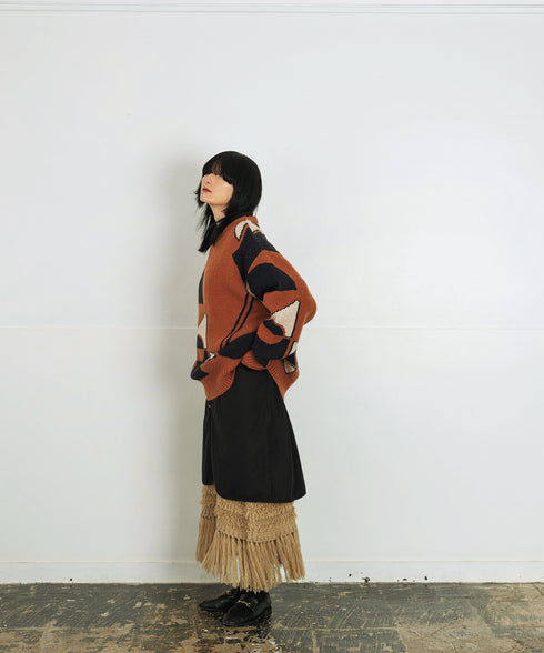 H167 / 着用サイズ: M オレンジ 着用シャツ:217167 スカート:217155