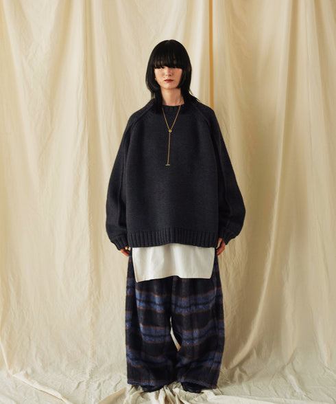 H167 / 着用サイズ: M スミクロ ボトムス:217175 インナー:217170