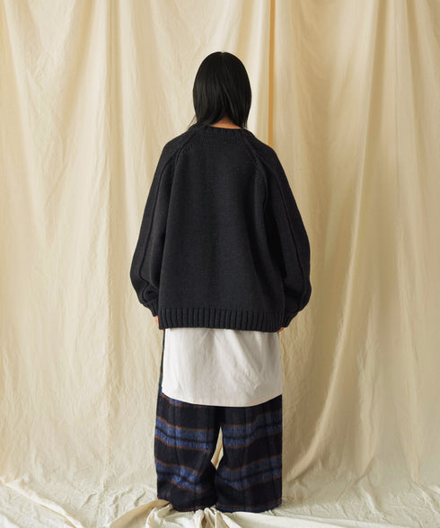 H167 / 着用サイズ: M スミクロ ボトムス:217175 インナー:217170