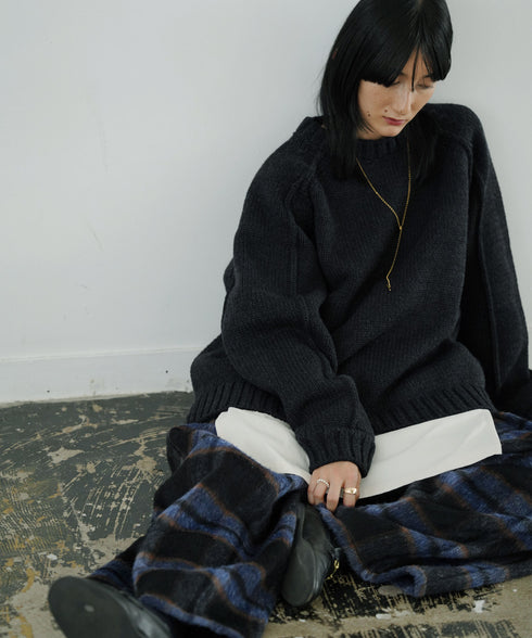 H167 / 着用サイズ: M スミクロ ボトムス:217175 インナー:217170