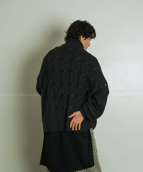 H175 / 着用サイズ: L ブラック 着用インナー:217170 ボトムス:217175