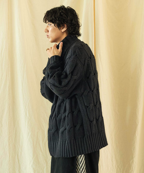 H175 / 着用サイズ: L ブラック 着用インナー:217170 ボトムス:217175