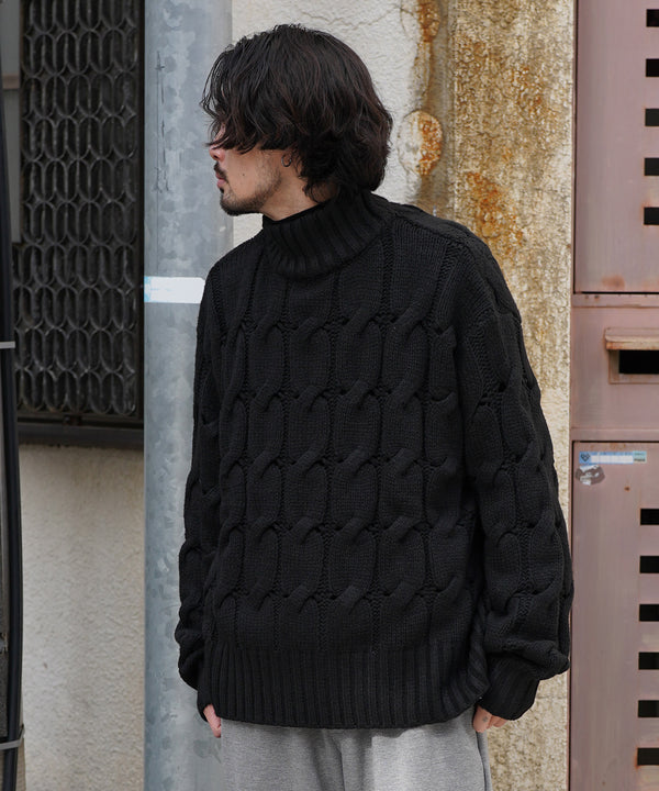 H175 / 着用サイズ:M ブラック 着用ボトムス:218713