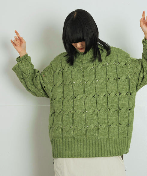 H167 / 着用サイズ:M グリーン 着用インナー:217170 着用ボトムス:217155