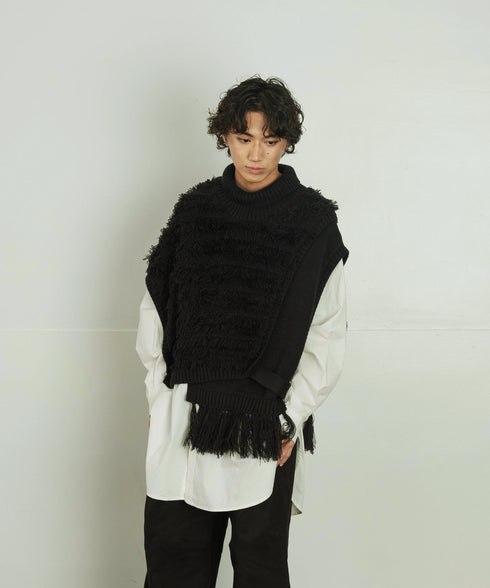 H175 / 着用サイズ: FREE ブラック
着用シャツ:217148 ボトムス:217177