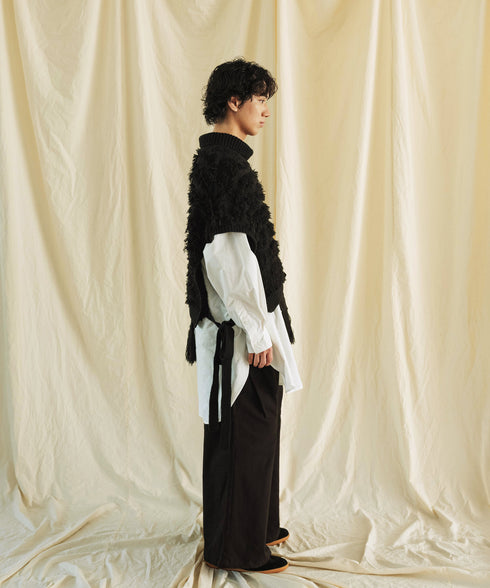 H175 / 着用サイズ: FREE ブラック
着用シャツ:217148 ボトムス:217177